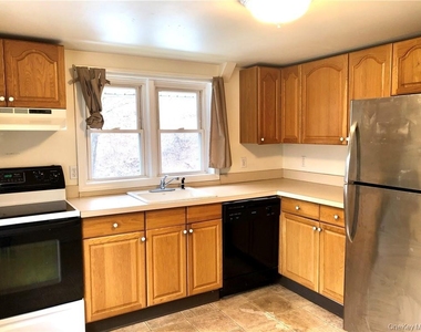 189 Fair Street - Photo Thumbnail 8