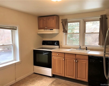 189 Fair Street - Photo Thumbnail 10