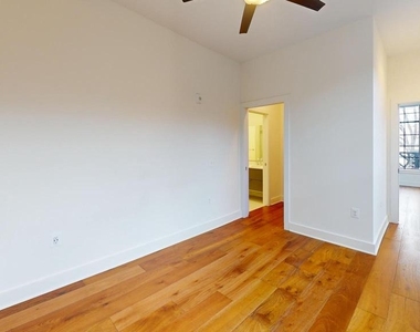 1312 King Street - Photo Thumbnail 3