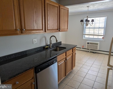 250 Ridge Pike - Photo Thumbnail 8