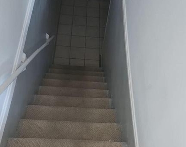 3914 28th Avenue - Photo Thumbnail 3