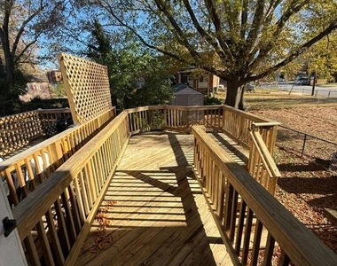 3914 28th Avenue - Photo Thumbnail 22