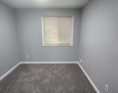 3914 28th Avenue - Photo Thumbnail 11