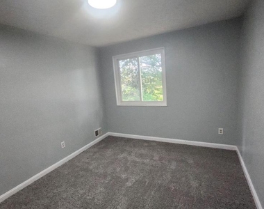 3914 28th Avenue - Photo Thumbnail 12