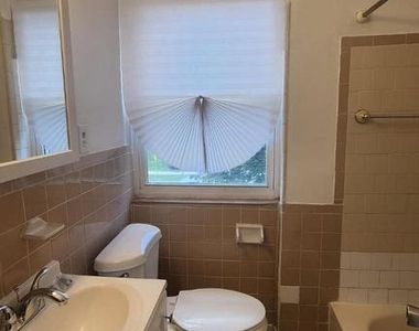 3914 28th Avenue - Photo Thumbnail 9