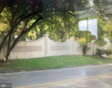 5301 Goldsboro Road - Photo Thumbnail 7