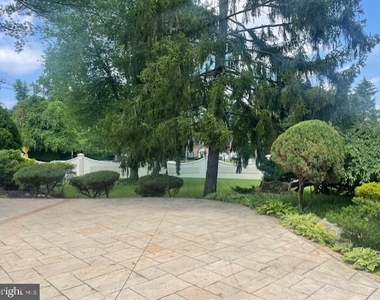5301 Goldsboro Road - Photo Thumbnail 66