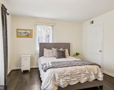 5301 Goldsboro Road - Photo Thumbnail 41