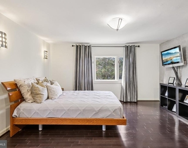 5301 Goldsboro Road - Photo Thumbnail 43