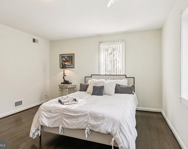 5301 Goldsboro Road - Photo Thumbnail 39