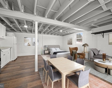 1639 The Strand, Basement Apt. - Photo Thumbnail 8