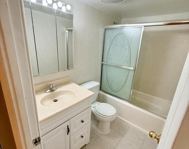 5 Suntop Court - Photo Thumbnail 4