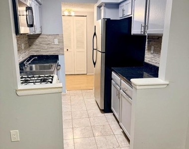 5 Suntop Court - Photo Thumbnail 7