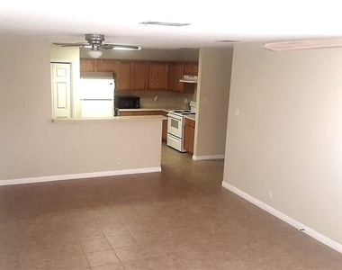 21637 Boggy Ford Rd - Photo Thumbnail 7