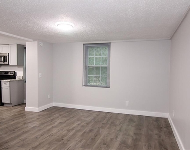 2187 Plantation Lane - Photo Thumbnail 7