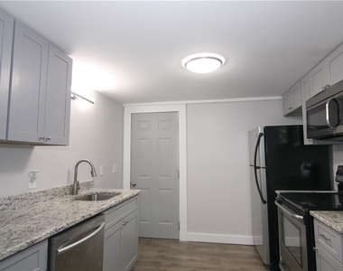 2187 Plantation Lane - Photo Thumbnail 3