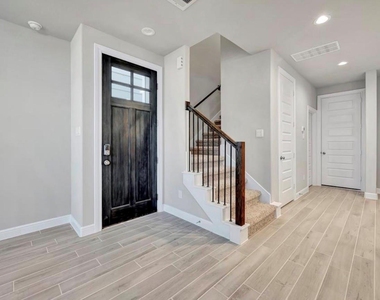 3120 Moontide Lane - Photo Thumbnail 4