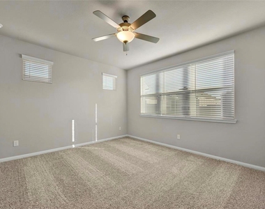 3120 Moontide Lane - Photo Thumbnail 9