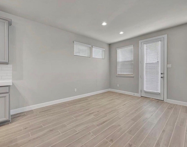 3120 Moontide Lane - Photo Thumbnail 14
