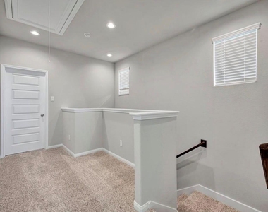 3120 Moontide Lane - Photo Thumbnail 12