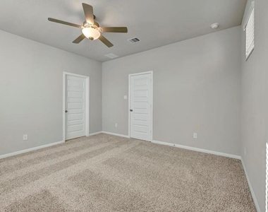 3120 Moontide Lane - Photo Thumbnail 10
