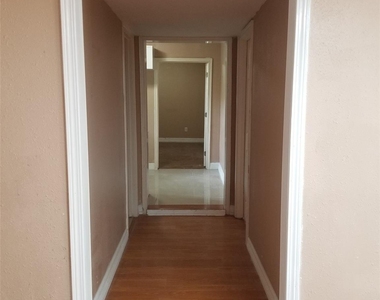 4714 Sharon Street - Photo Thumbnail 10
