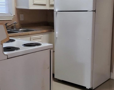 4714 Sharon Street - Photo Thumbnail 6