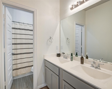 5312 Latigo Court - Photo Thumbnail 21