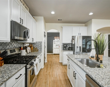 5312 Latigo Court - Photo Thumbnail 10