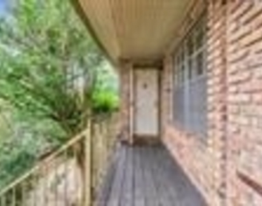 6401 Skyline Drive - Photo Thumbnail 2