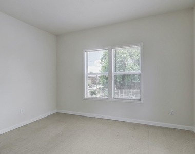 3002 Isabella Street - Photo Thumbnail 12