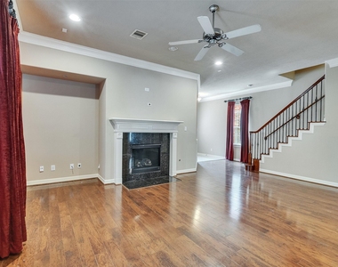 1502 Olive Place - Photo Thumbnail 3