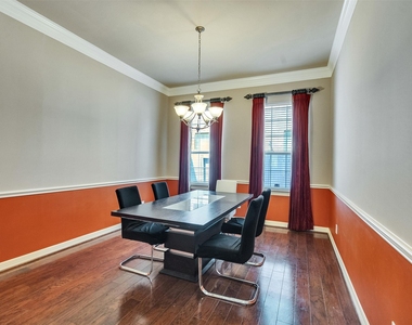 1502 Olive Place - Photo Thumbnail 12