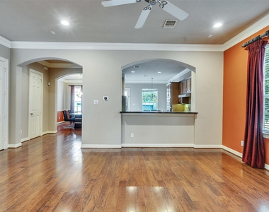 1502 Olive Place - Photo Thumbnail 5
