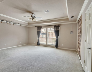 1502 Olive Place - Photo Thumbnail 15