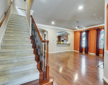 1502 Olive Place - Photo Thumbnail 6