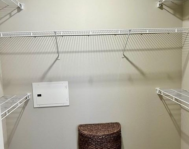 2400 Mccue Road - Photo Thumbnail 13