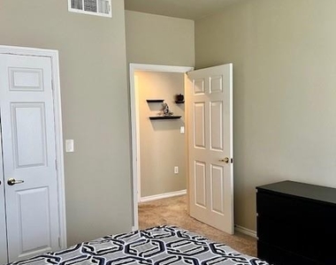 2400 Mccue Road - Photo Thumbnail 11