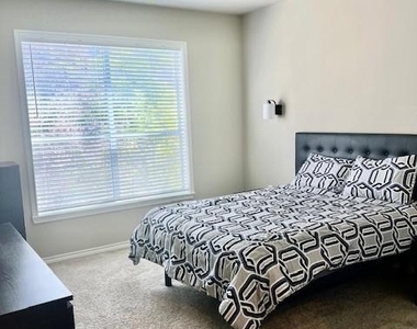 2400 Mccue Road - Photo Thumbnail 10
