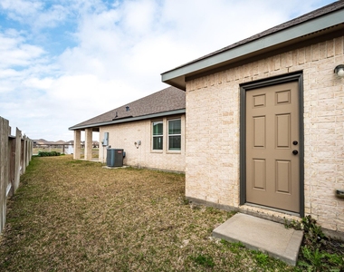 14231 Angelina Drive - Photo Thumbnail 33
