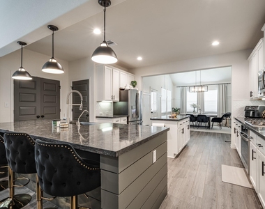 14231 Angelina Drive - Photo Thumbnail 12