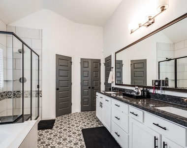 14231 Angelina Drive - Photo Thumbnail 22