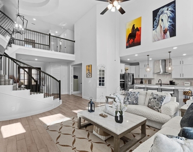 511 Carina Gaze Drive - Photo Thumbnail 9