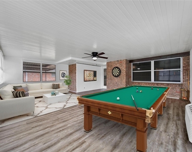 9411 Roos Road - Photo Thumbnail 15