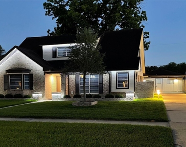 9411 Roos Road - Photo Thumbnail 5