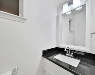 9411 Roos Road - Photo Thumbnail 21