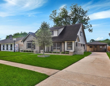 9411 Roos Road - Photo Thumbnail 2