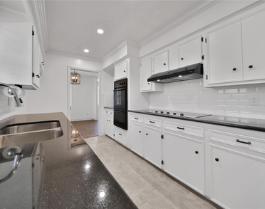 9411 Roos Road - Photo Thumbnail 18