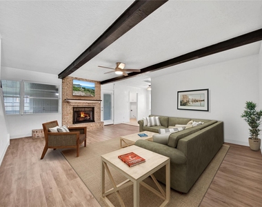 9411 Roos Road - Photo Thumbnail 12