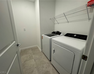 1024 Caloosa Breeze Drive - Photo Thumbnail 10